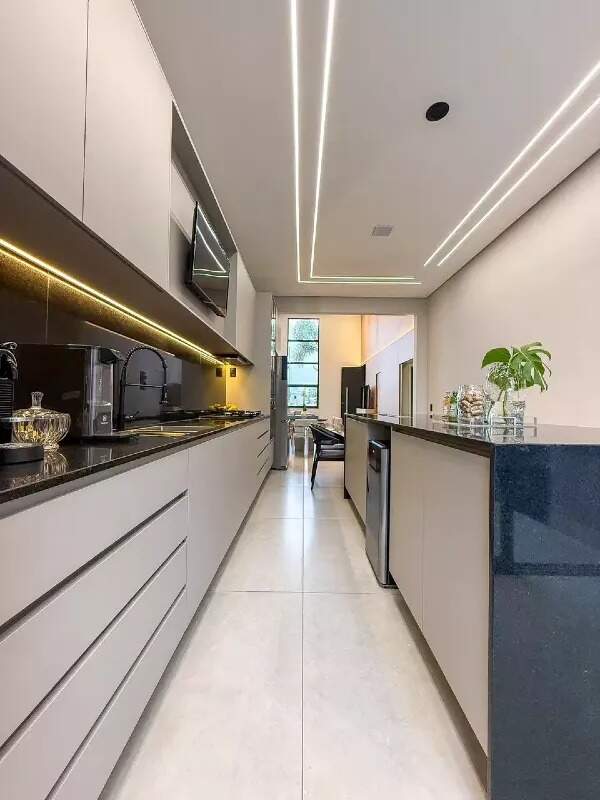 CASA EM CONDOMINIO à venda no RESIDENCIAL FAZENDA ITAPEMA: 