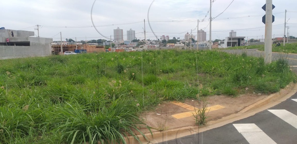 TERRENO à venda no Terras de São Bento III: Foto 01
