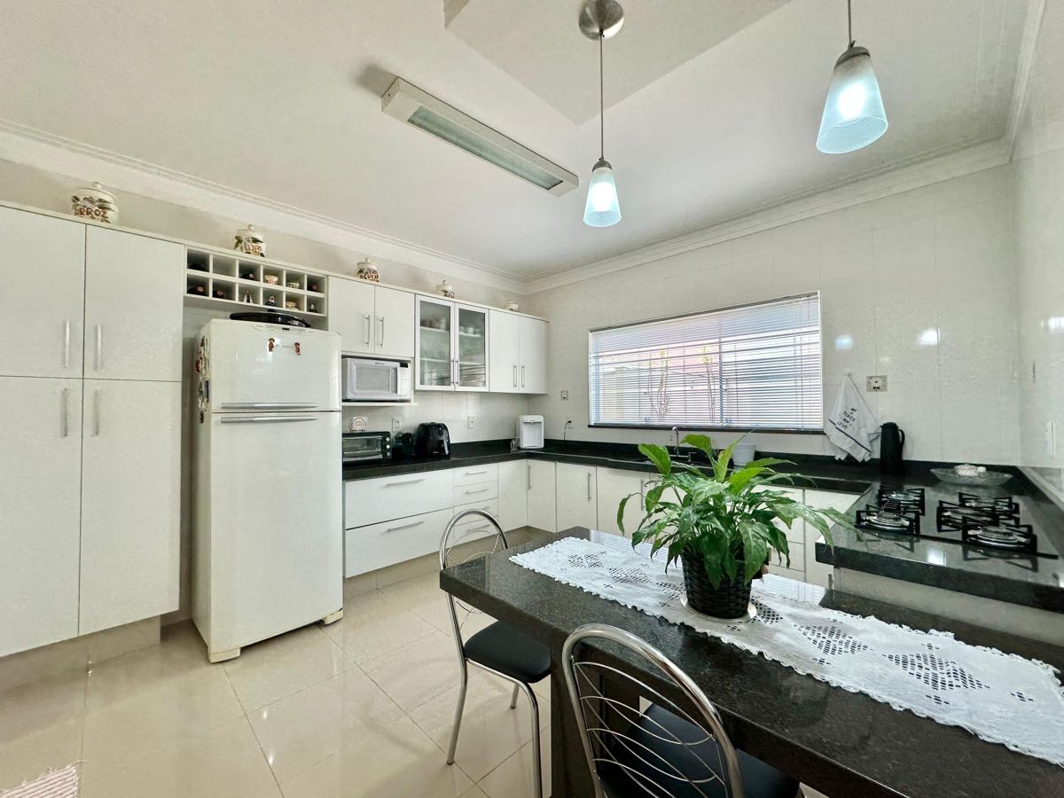 CASA EM CONDOMINIO à venda no JARDIM TERRAS DE SANTA ELISA: 