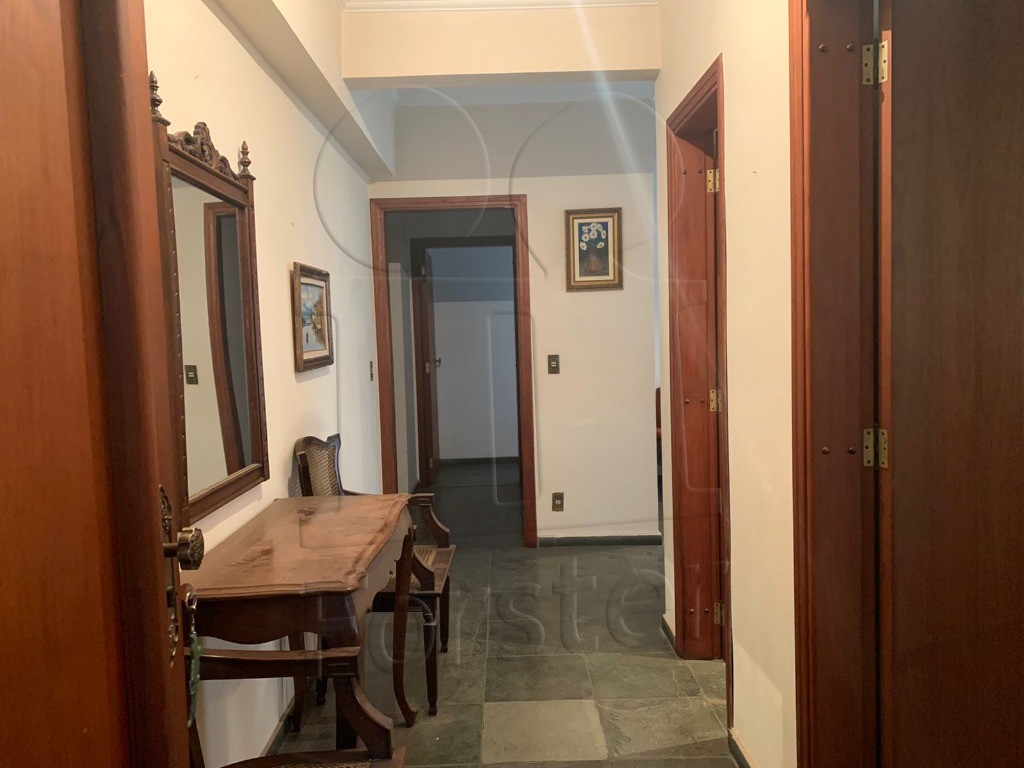 Apartamento à venda no Centro: Hall