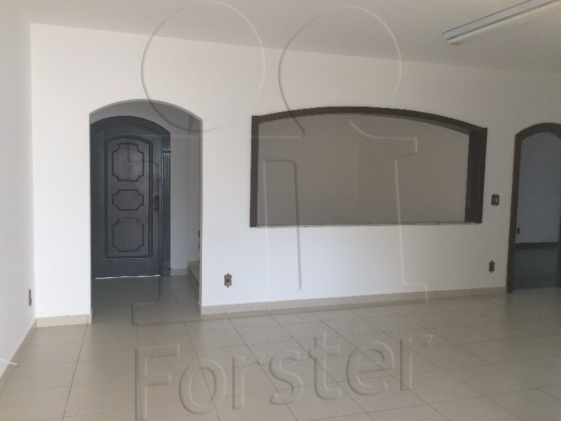 Casa à venda no Centro: 