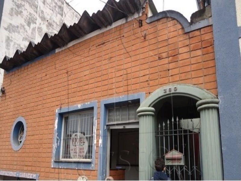 Casa à venda no Centro: Foto 01