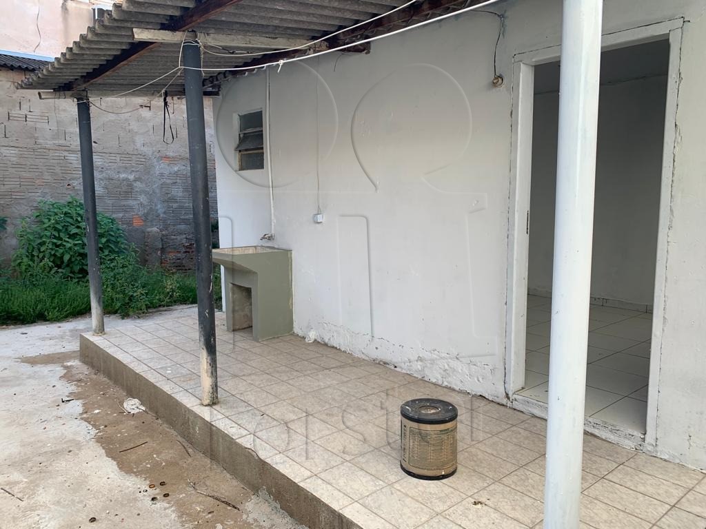 Casa à venda no Centro: Foto 01