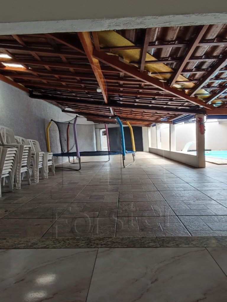 Casa à venda no JARDIM RESIDENCIAL ROSEIRA: Salão