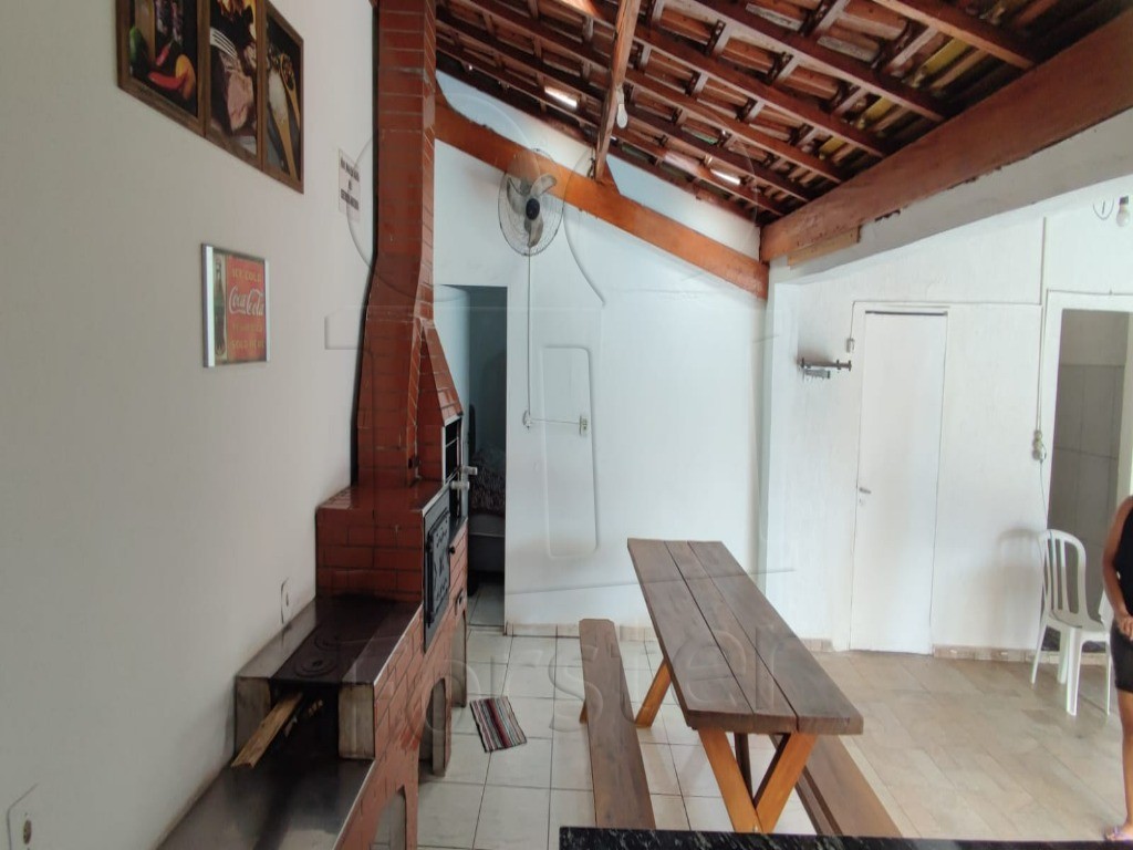 Casa à venda no JARDIM RESIDENCIAL ROSEIRA: Churrasqueira
