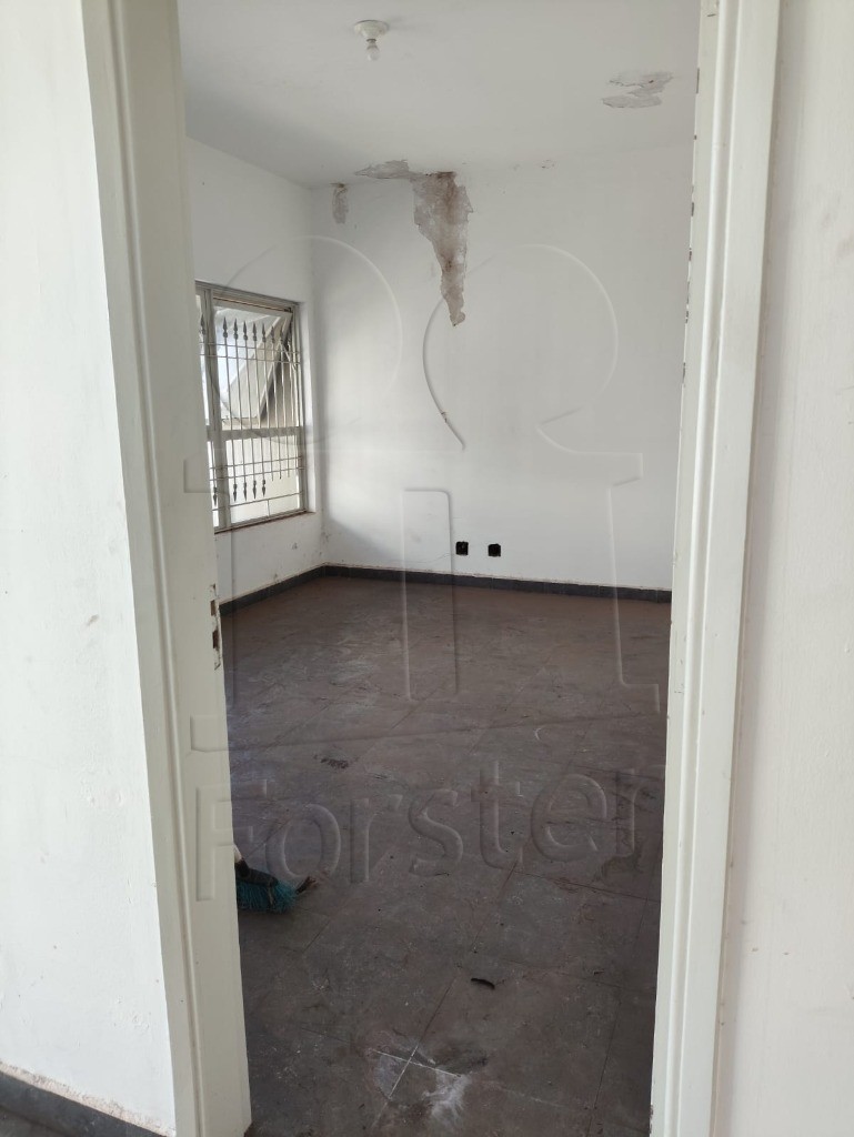 Casa à venda no Centro: Foto 01