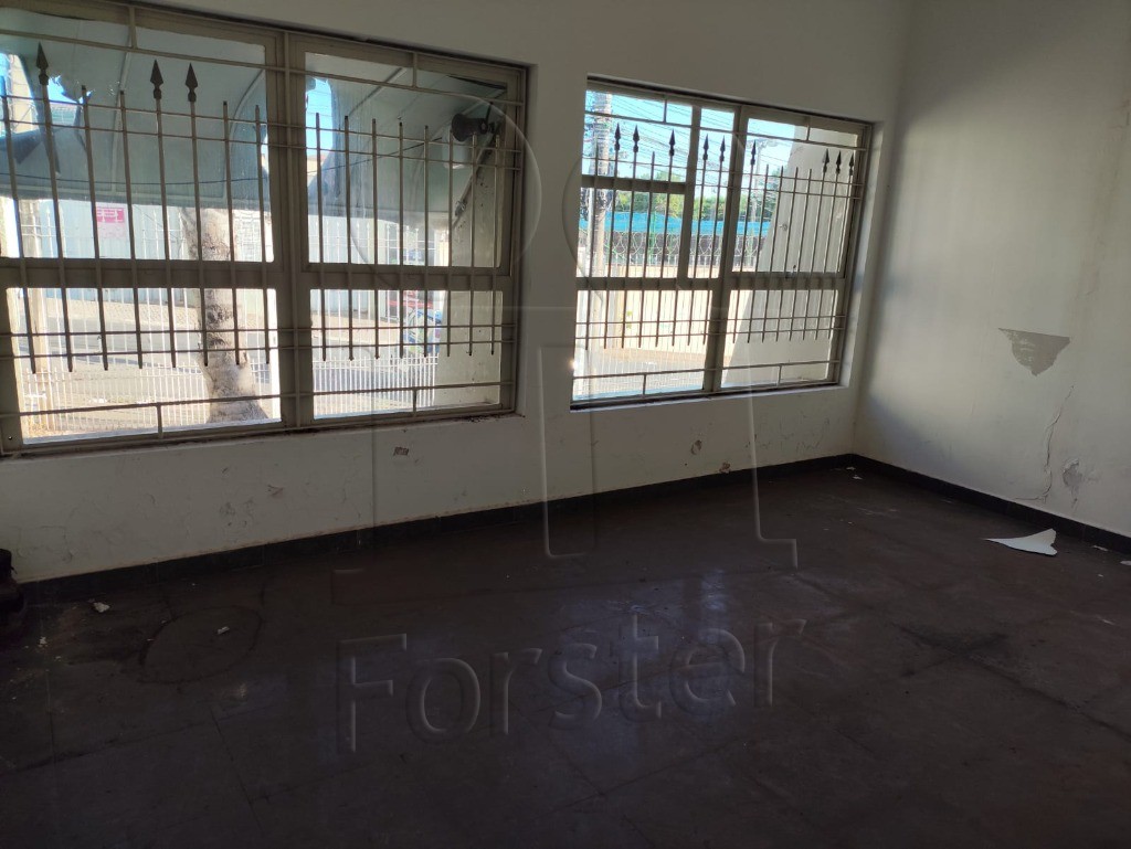 Casa à venda no Centro: Foto 01