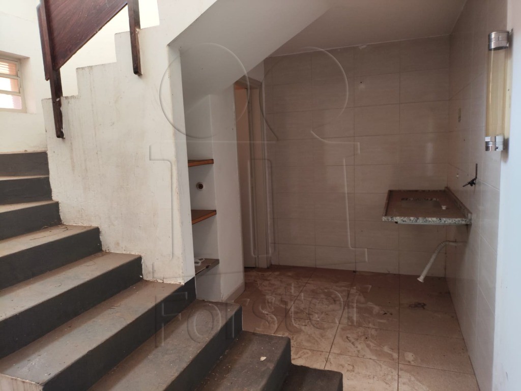 Casa à venda no Centro: Foto 01