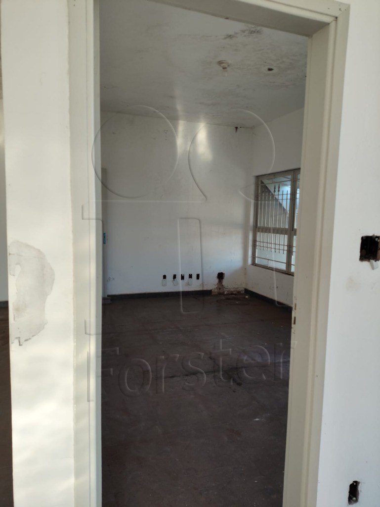 Casa à venda no Centro: Foto 01