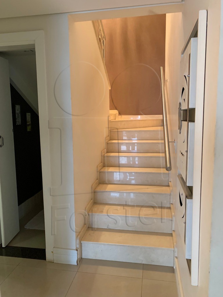 CASA EM CONDOMINIO à venda no RESIDENCIAL VILLA DO SOL: Escada