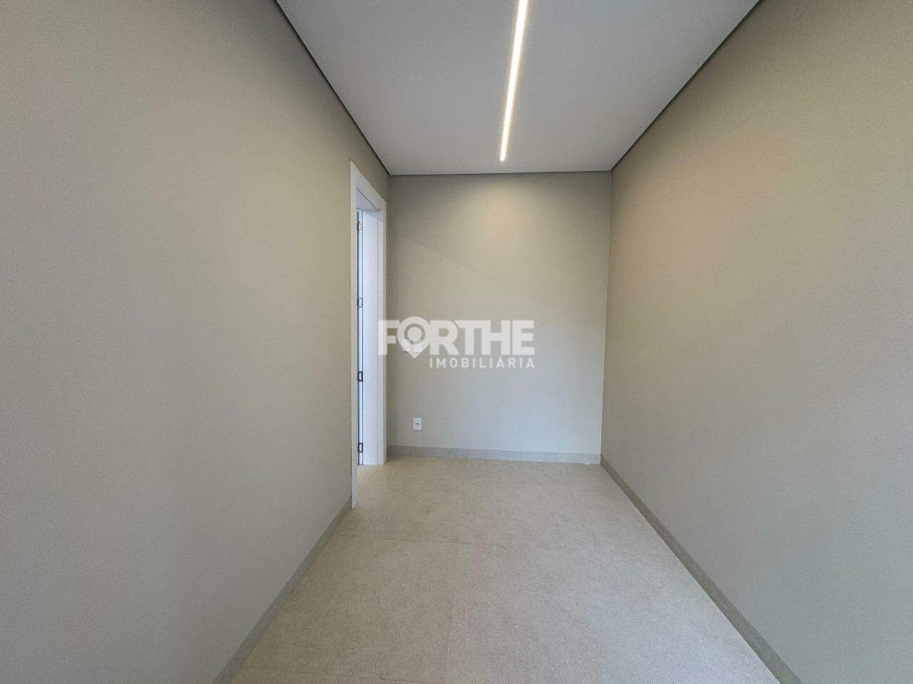 Casa à venda no Colinas Tropical: 