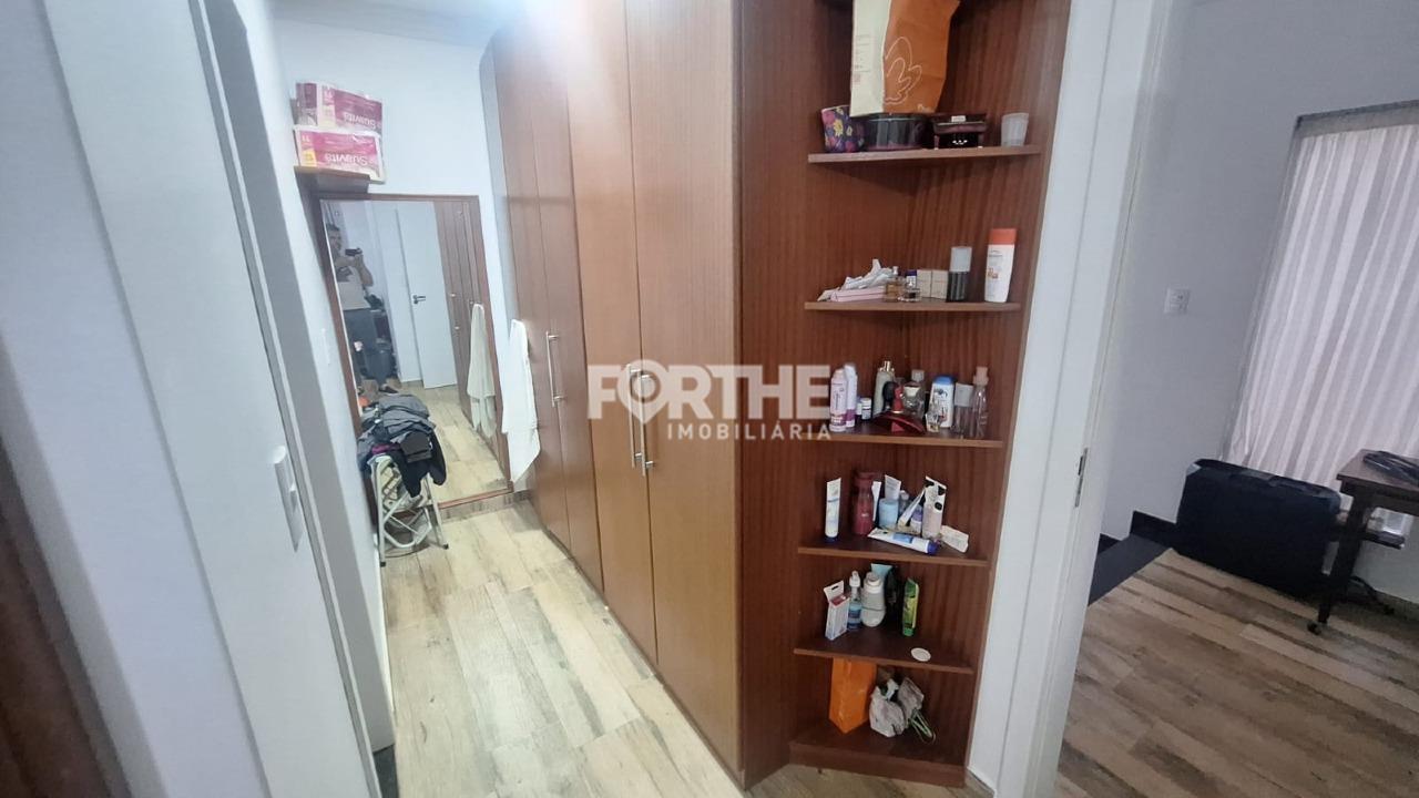 Sobrado em condomínio à venda no FAG: 