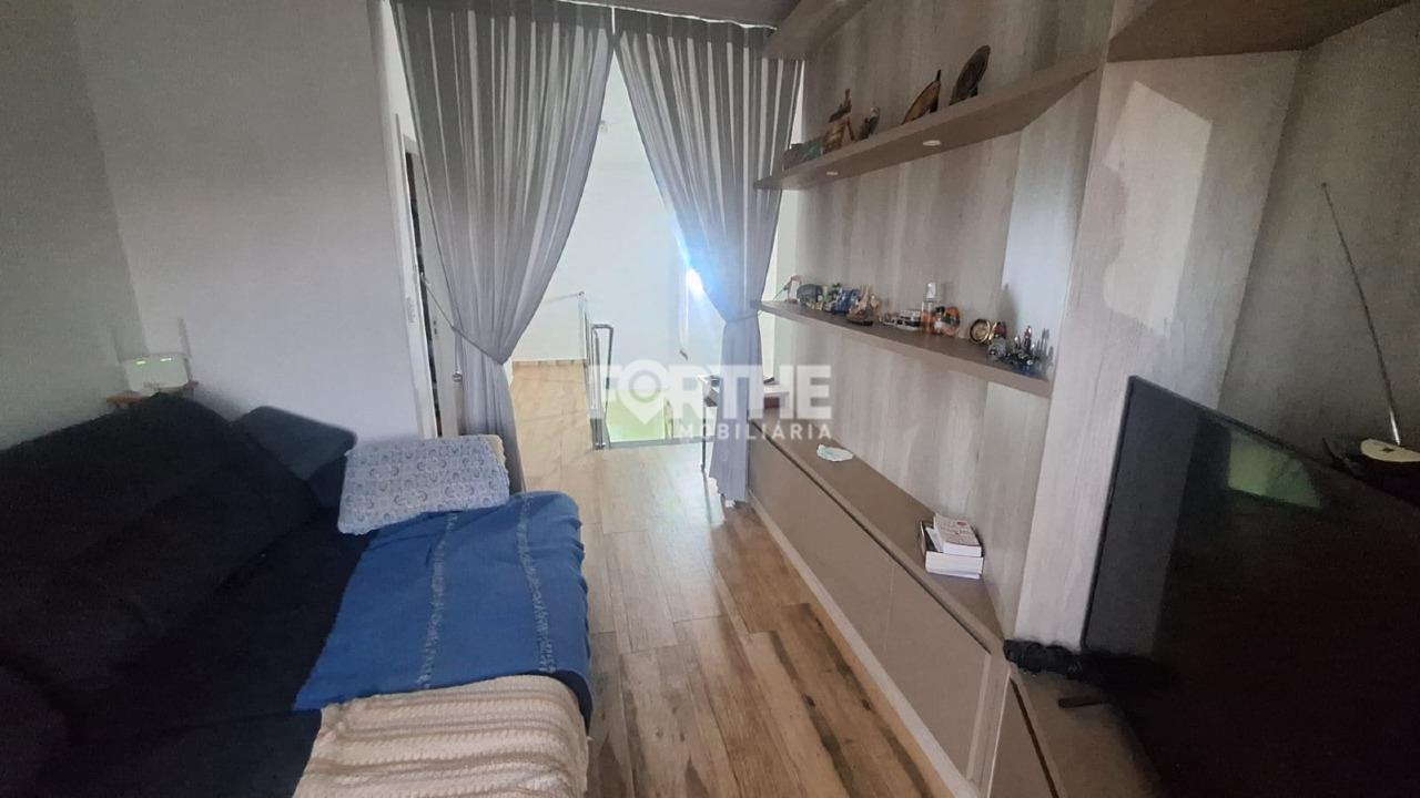 Sobrado em condomínio à venda no FAG: 