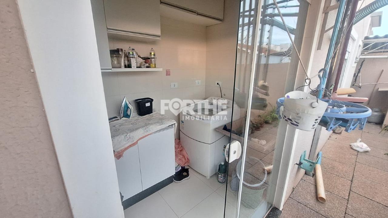 Sobrado em condomínio à venda no FAG: 