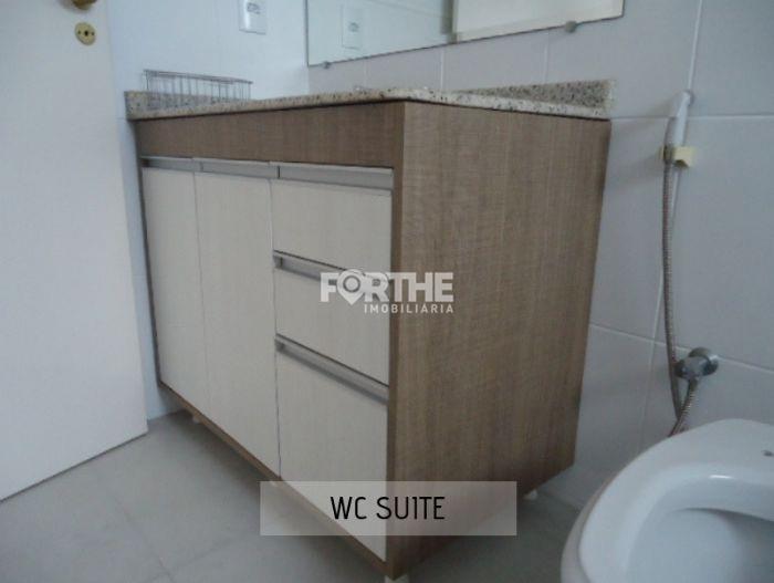 Sobrado em condomínio à venda no Country: