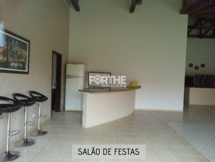 Sobrado em condomínio à venda no Country: