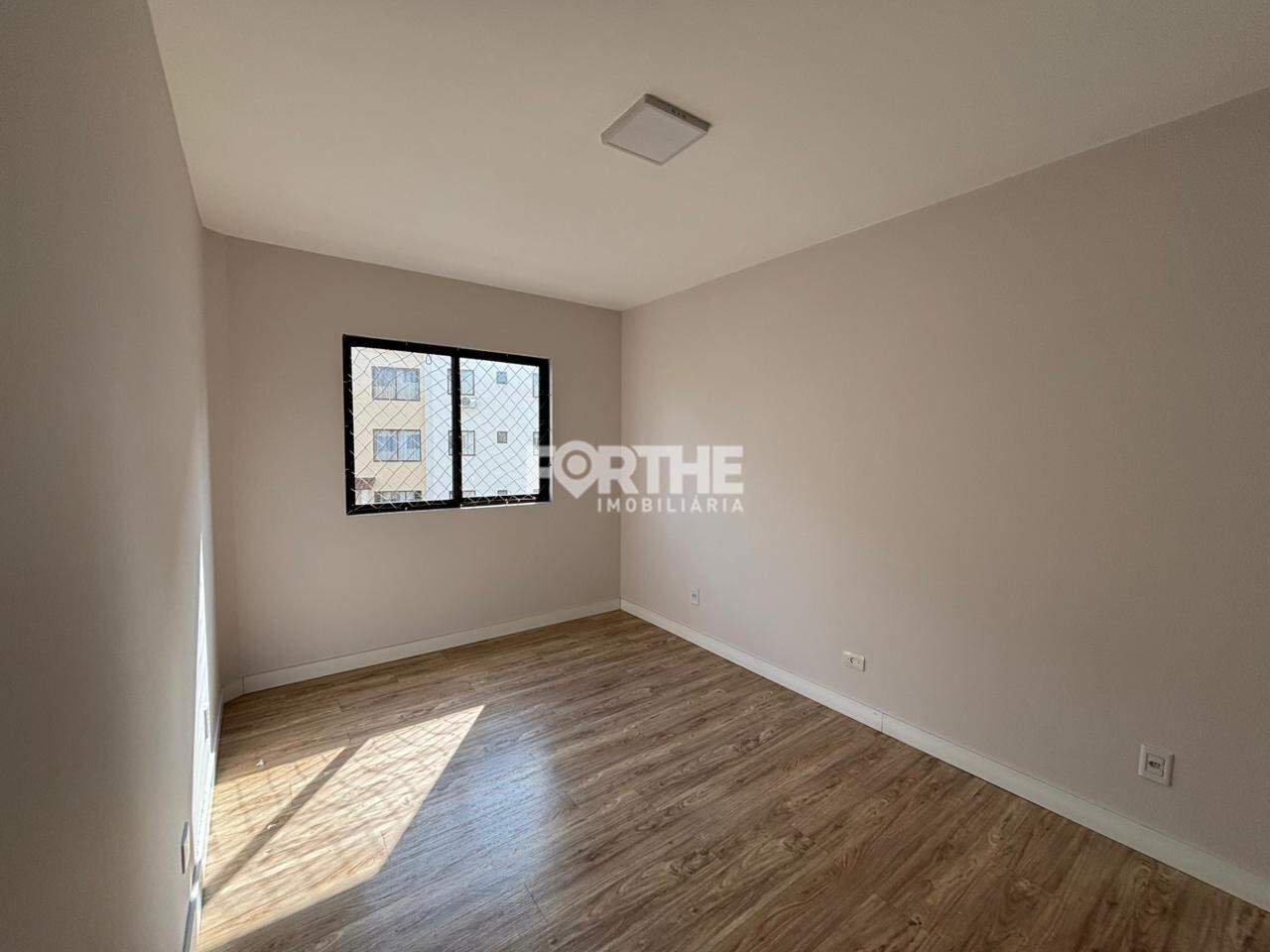 Apartamento para aluguel no Neva: 