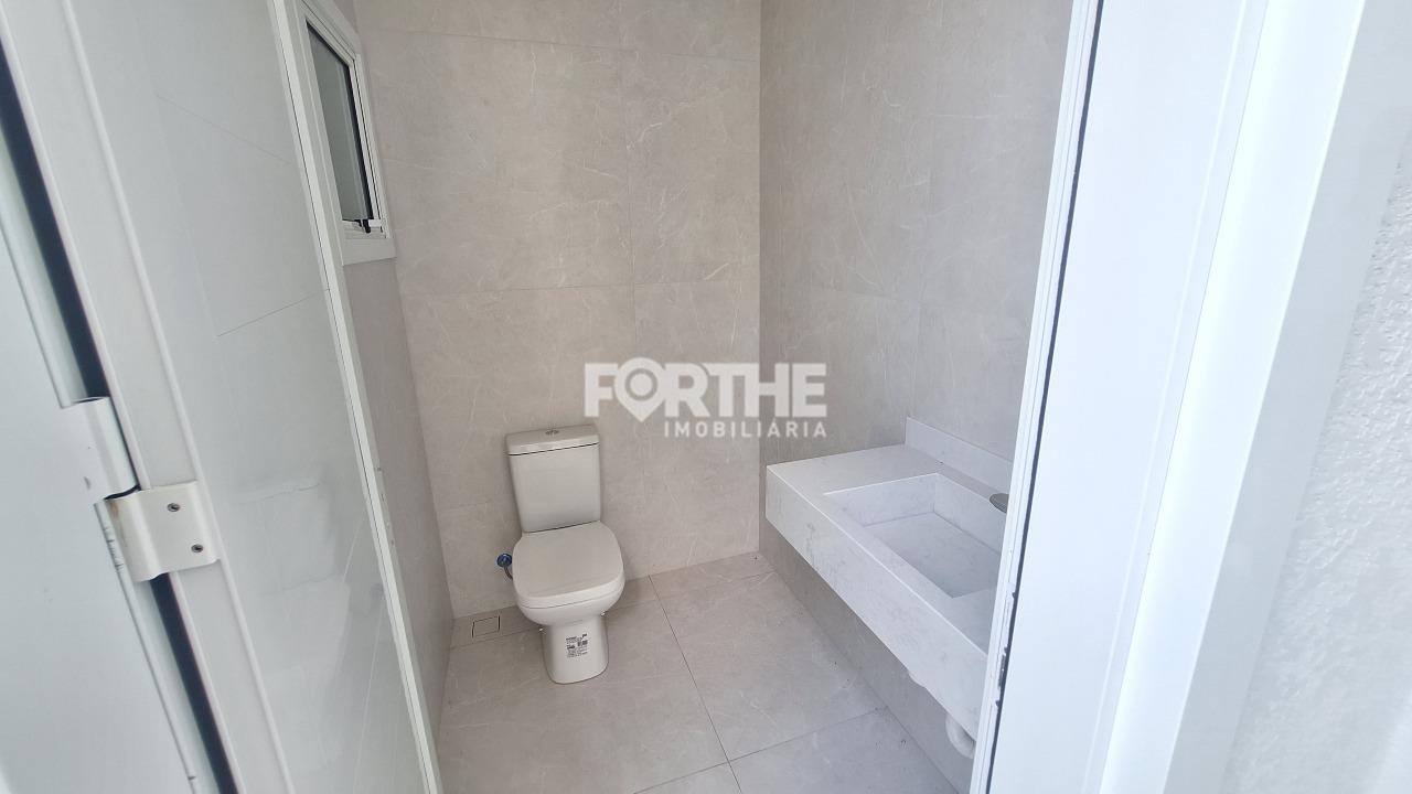 Casa à venda no Recanto Tropical III: 