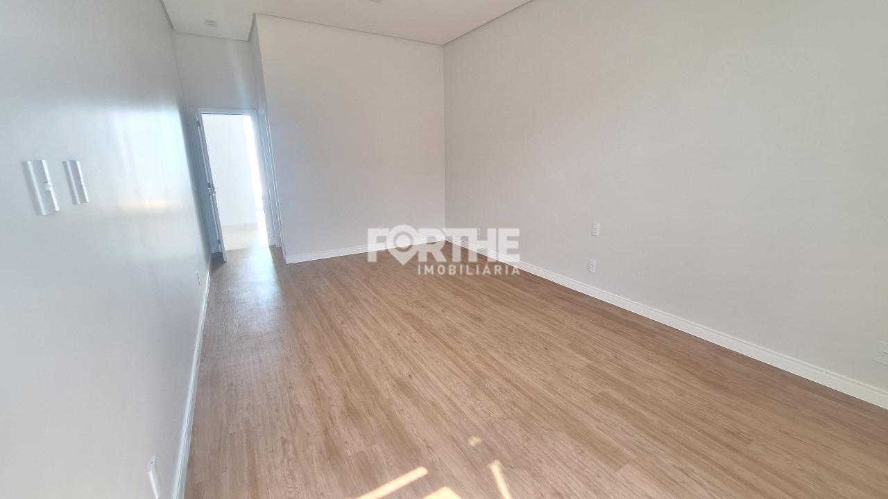 Casa à venda no Recanto Tropical III: 