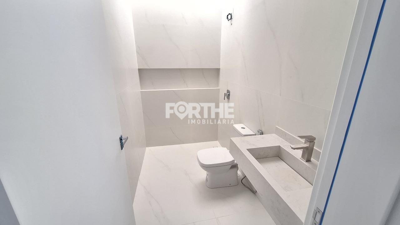 Casa à venda no Recanto Tropical III: 