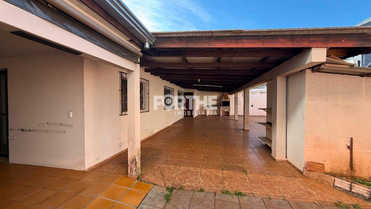 Casa à venda no Recanto Tropical: