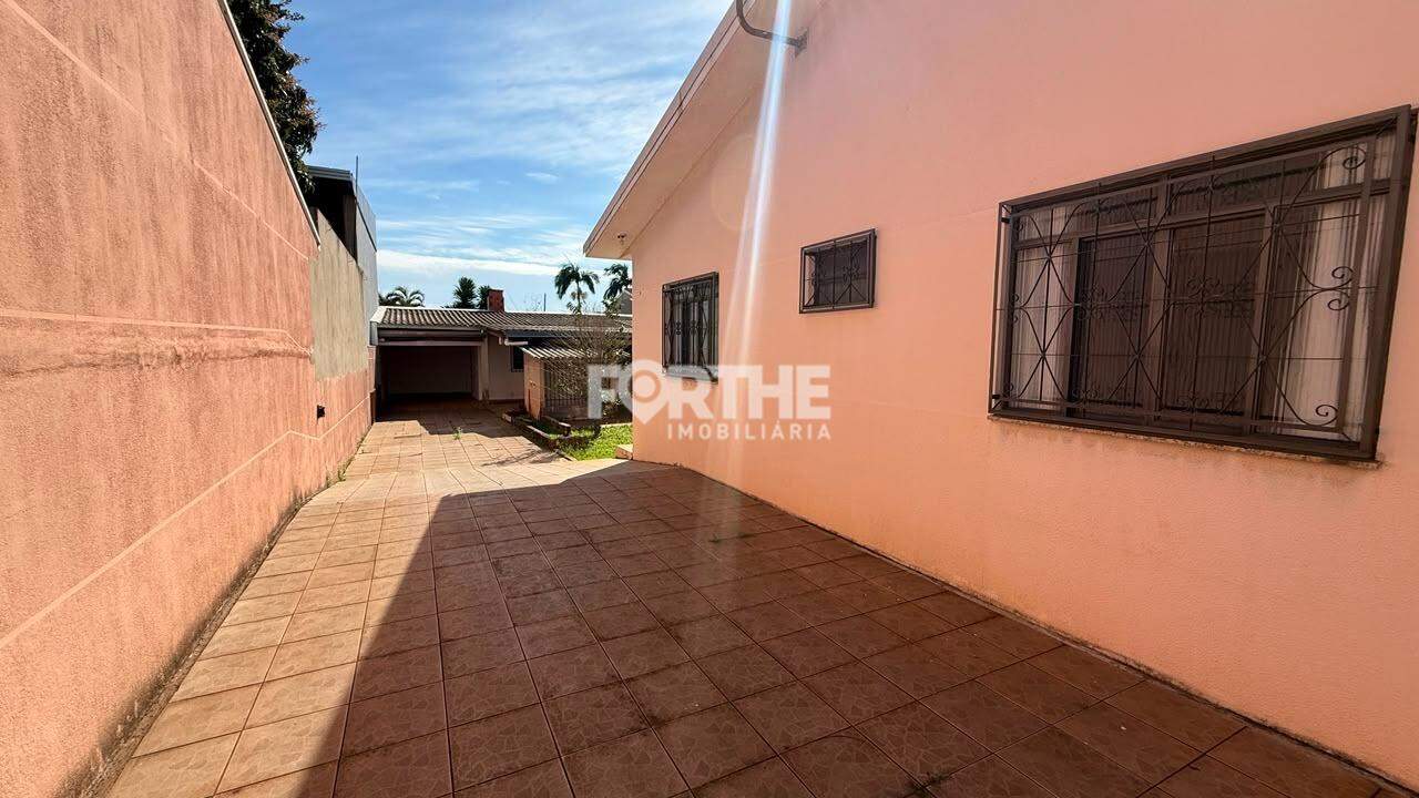 Casa à venda no Recanto Tropical: