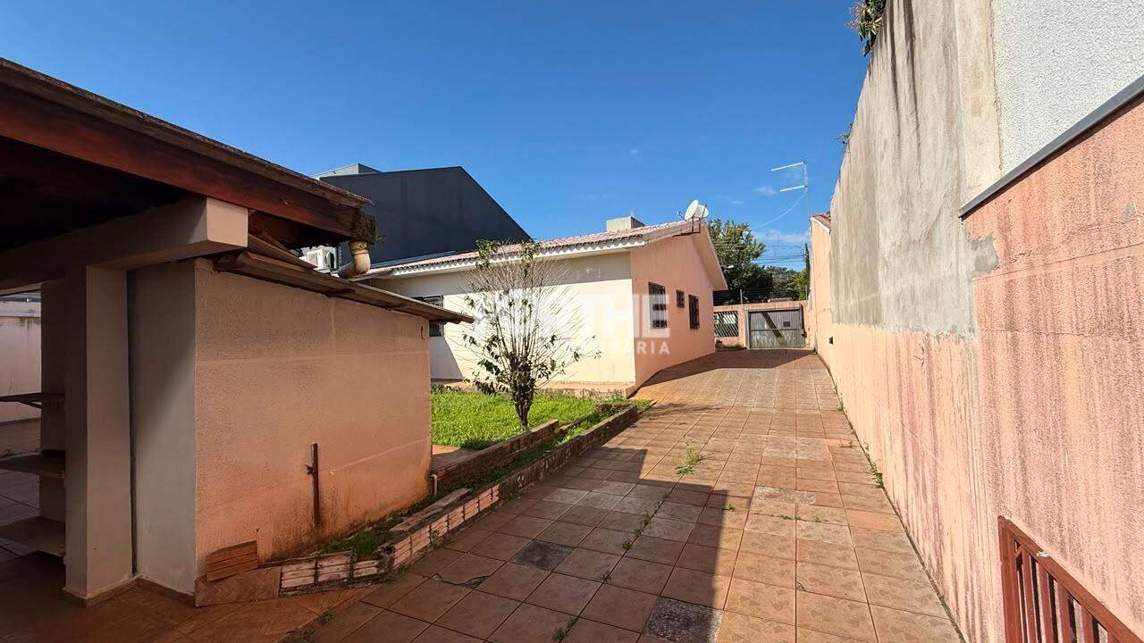 Casa à venda no Recanto Tropical:
