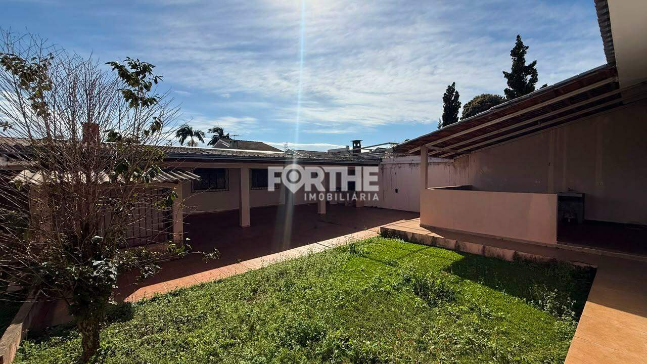 Casa à venda no Recanto Tropical:
