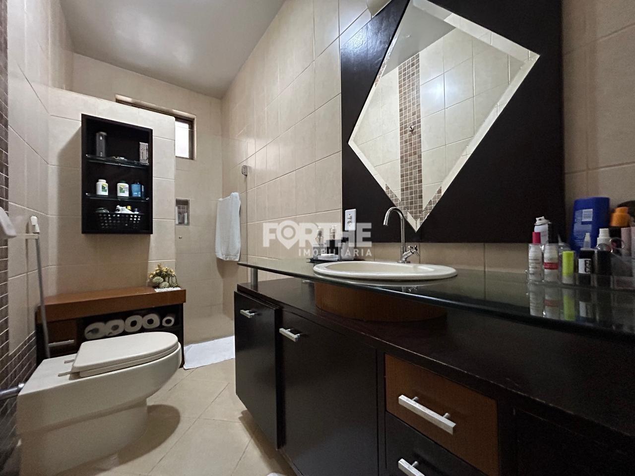 Apartamento à venda no Maria Luiza: 