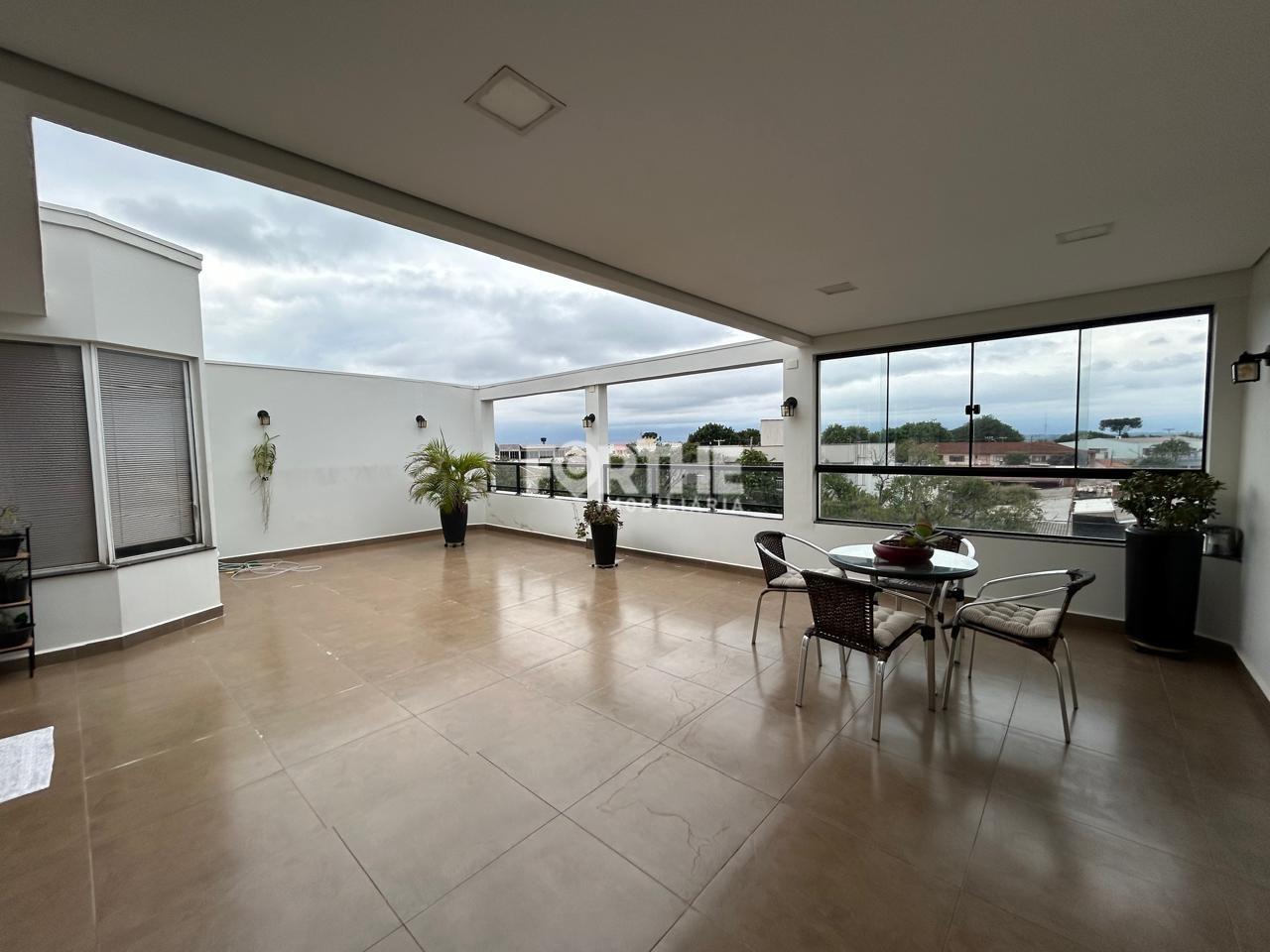 Apartamento à venda no Maria Luiza: 