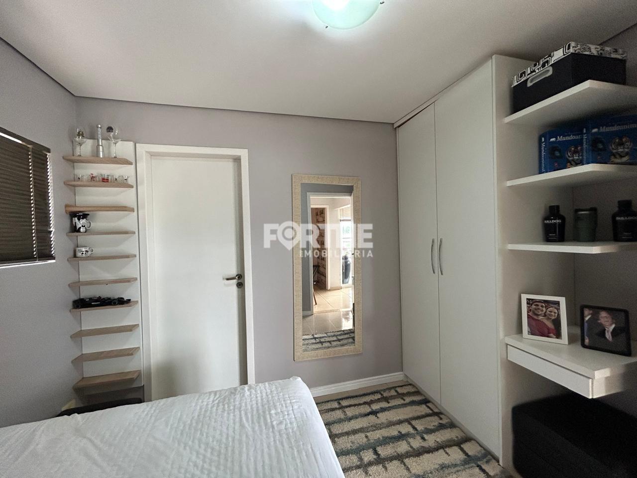 Apartamento à venda no Maria Luiza: 