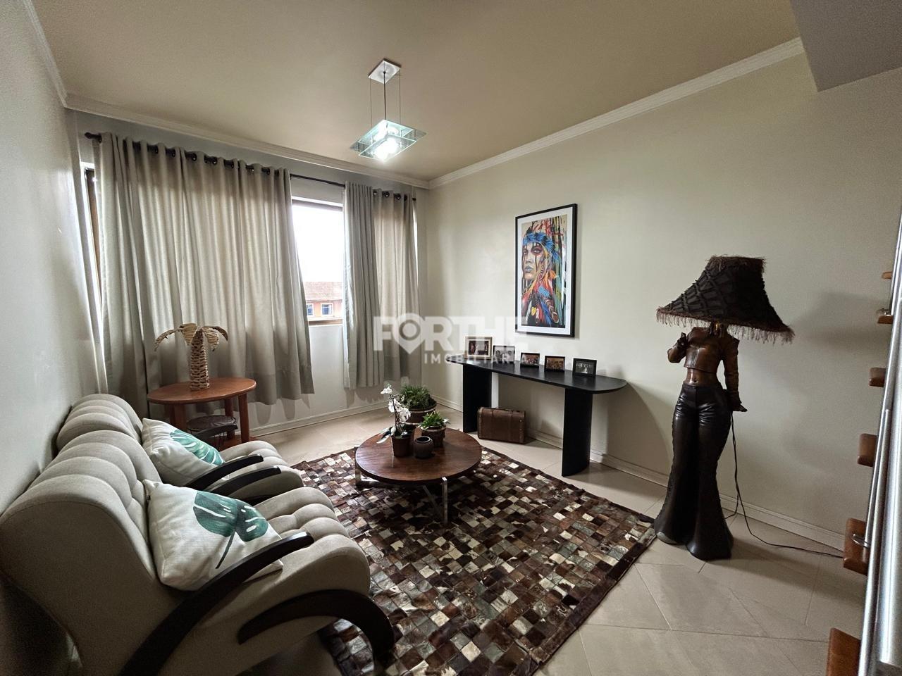 Apartamento à venda no Maria Luiza: 