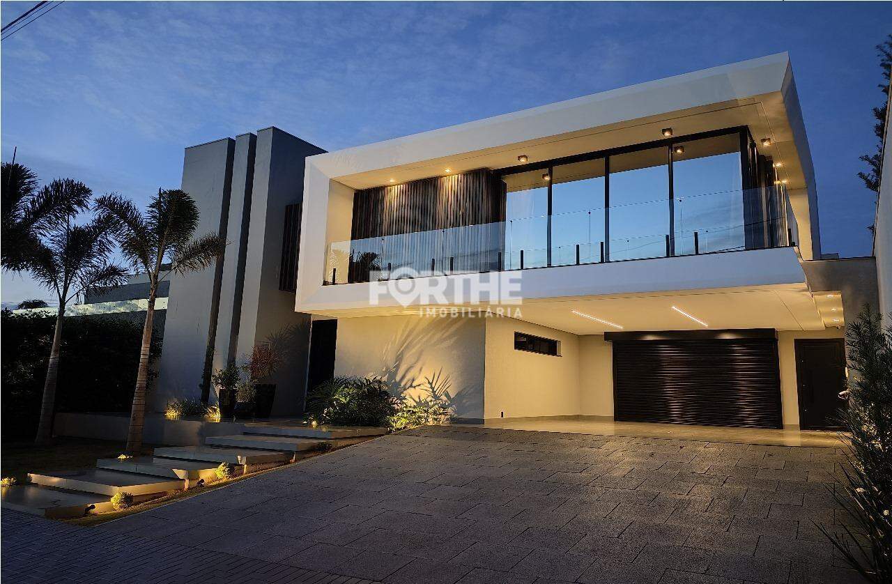 Sobrado em Condomínio 4 Dormitórios Fag 480m²