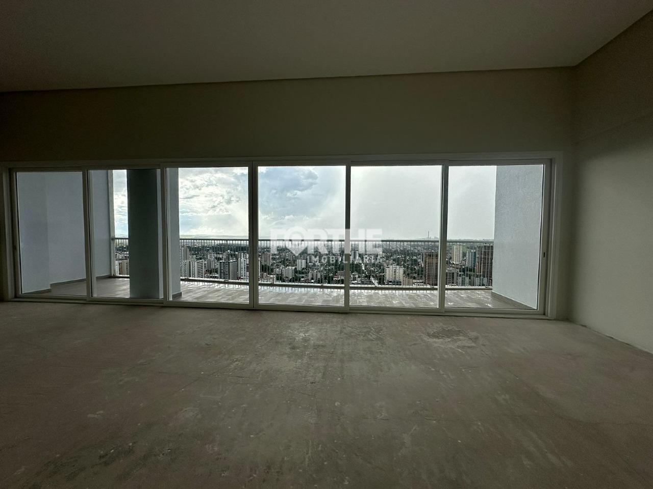 Cobertura à venda no Centro: