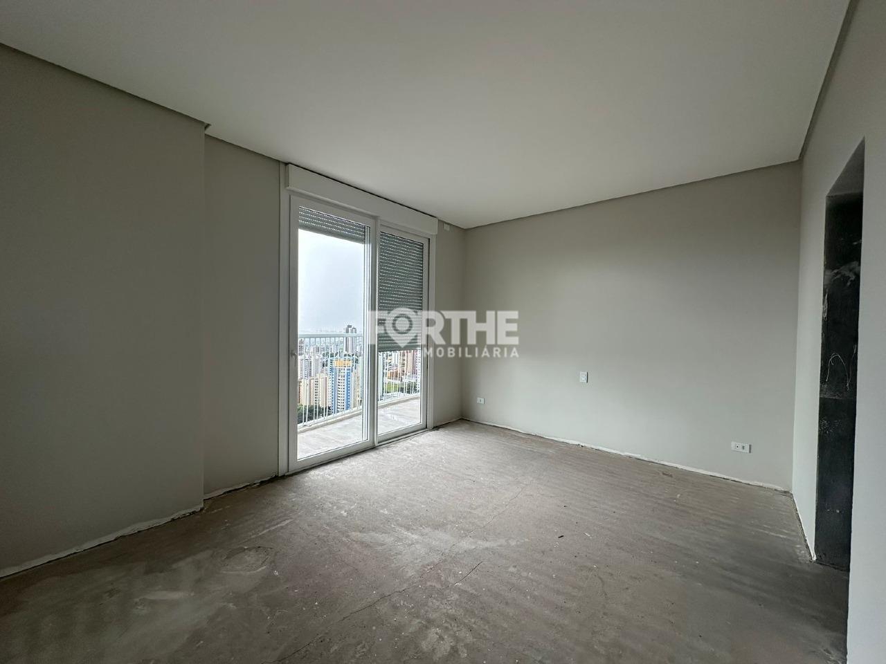 Cobertura à venda no Centro: