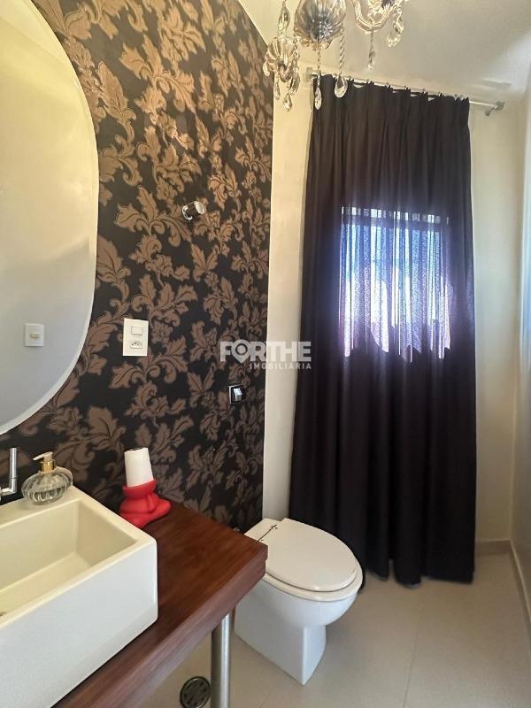 Sobrado em condomínio à venda no Country: 