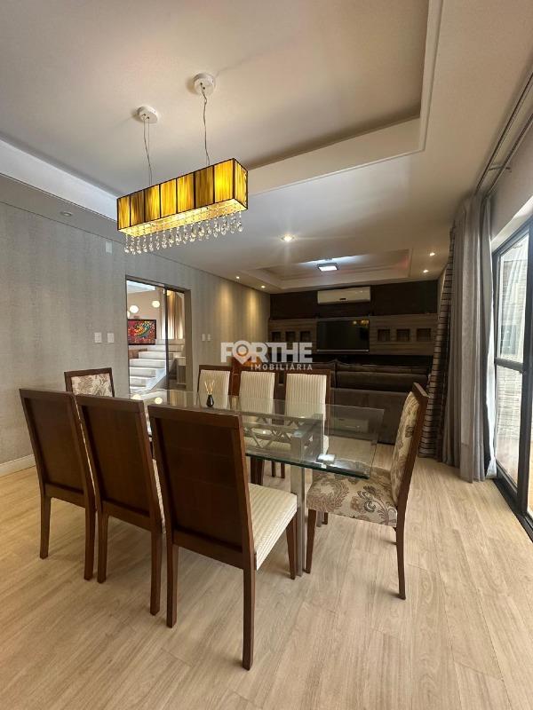 Sobrado em condomínio à venda no Country: 