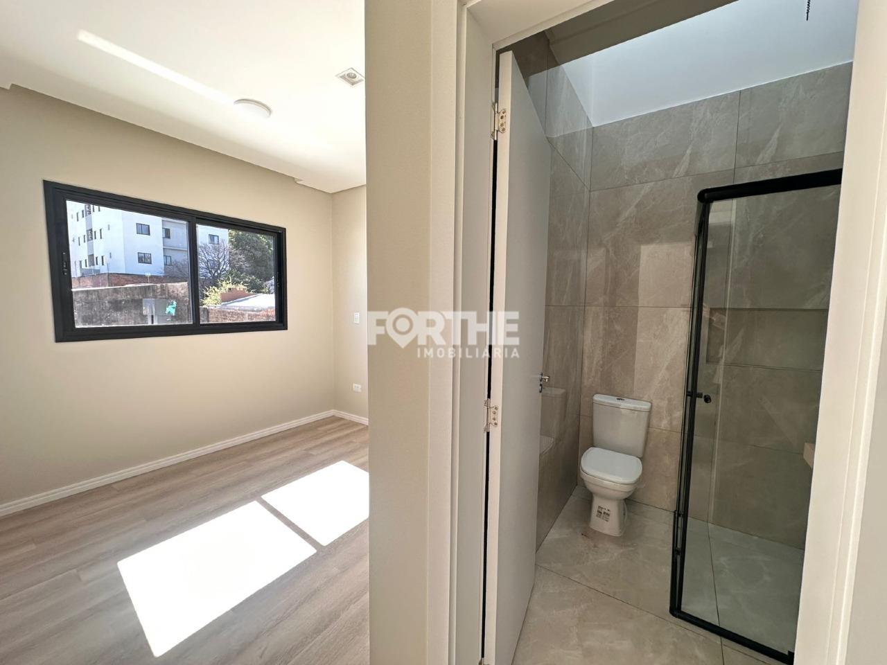 Sobrado à venda no Neva: