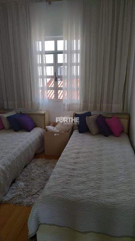 Sobrado à venda no Região do Lago: 