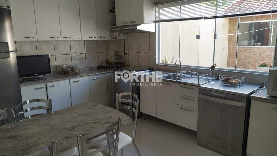 Sobrado à venda no Região do Lago: 