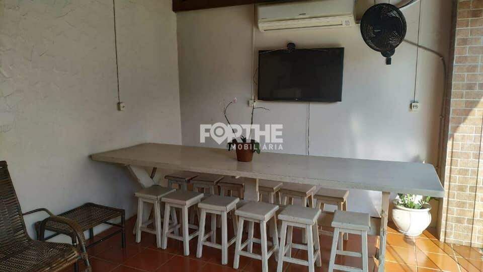 Sobrado à venda no Região do Lago: 