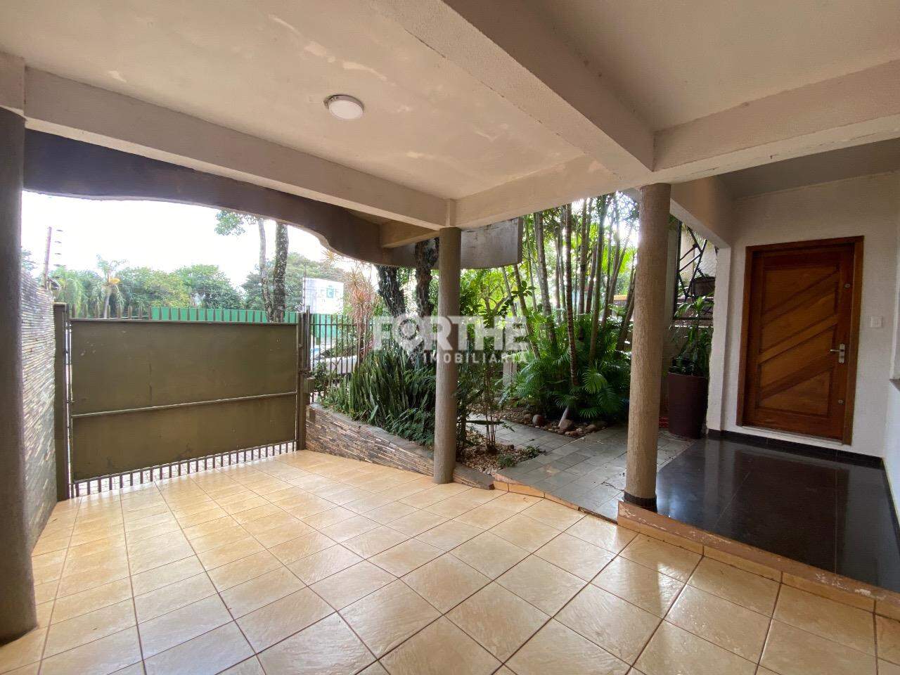 Sobrado à venda no Country: 