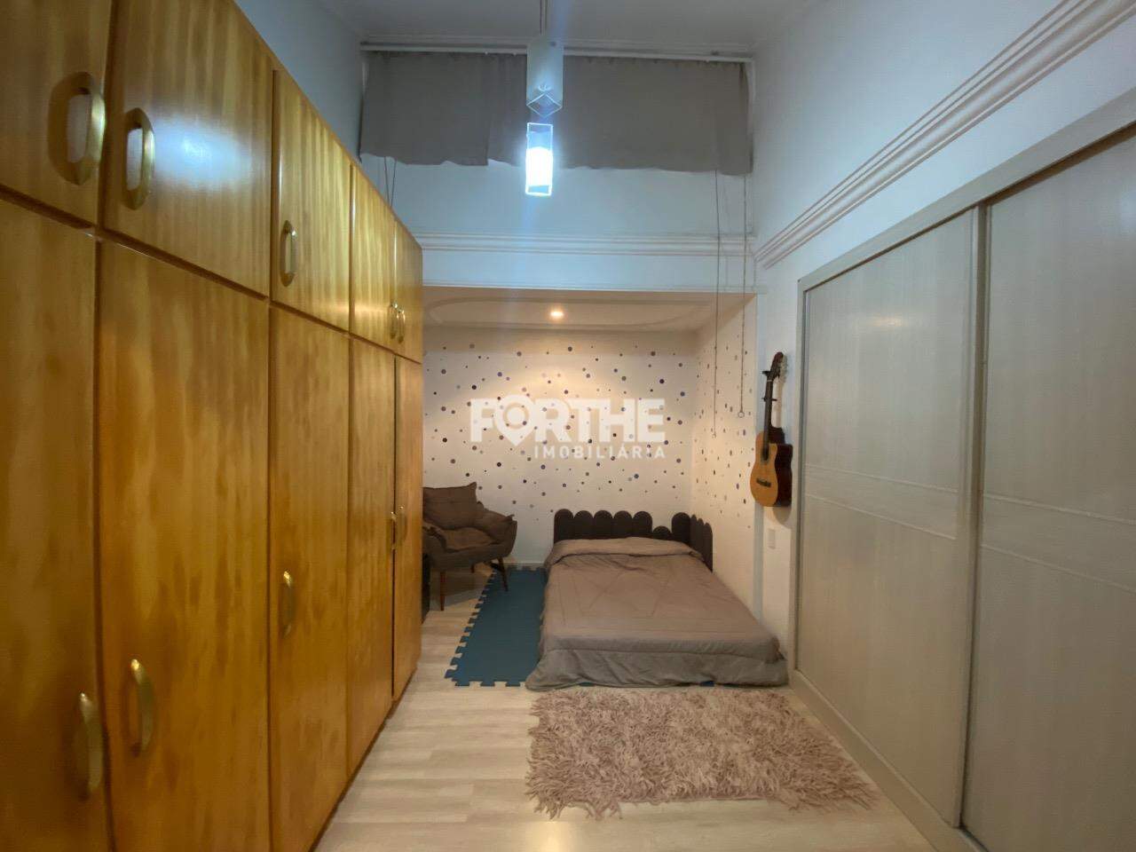 Sobrado à venda no Country: 