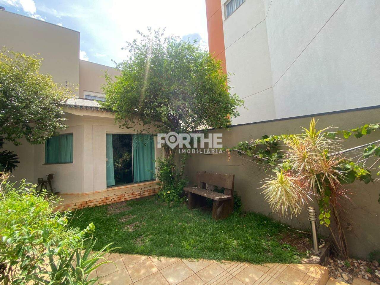 Sobrado à venda no Country: 