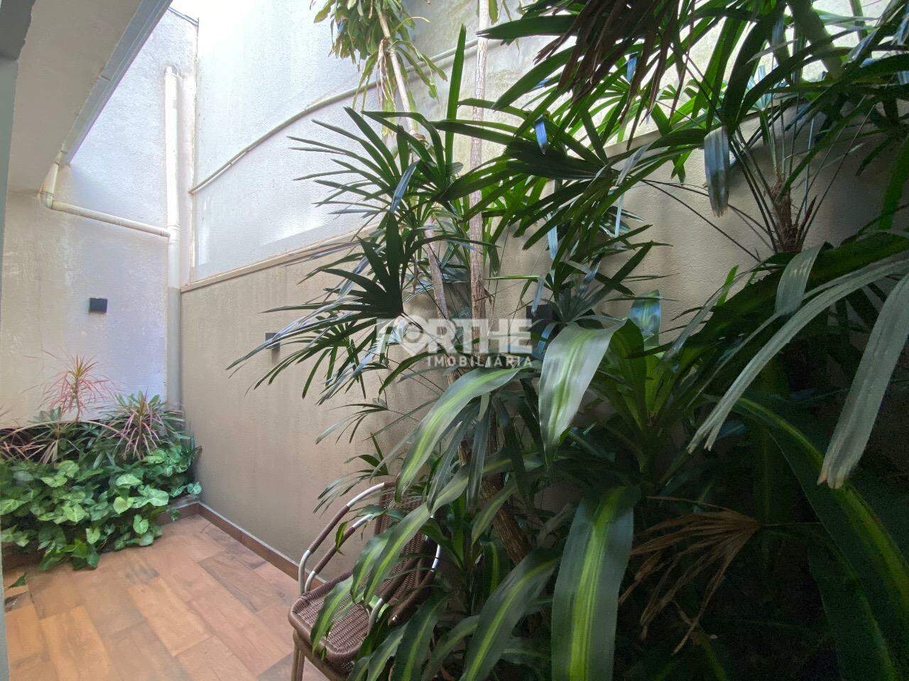 Sobrado à venda no Country: 