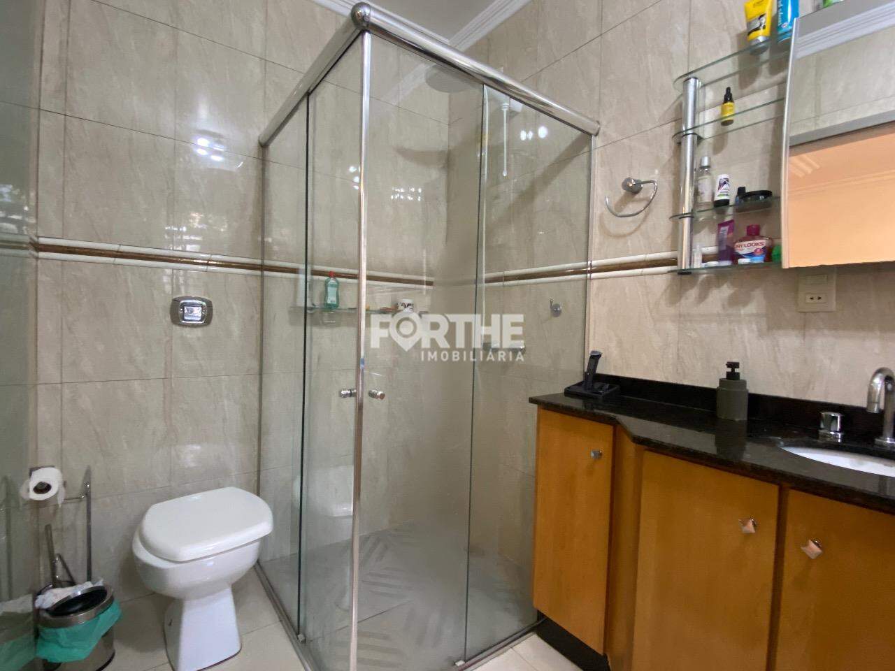 Sobrado à venda no Country: 