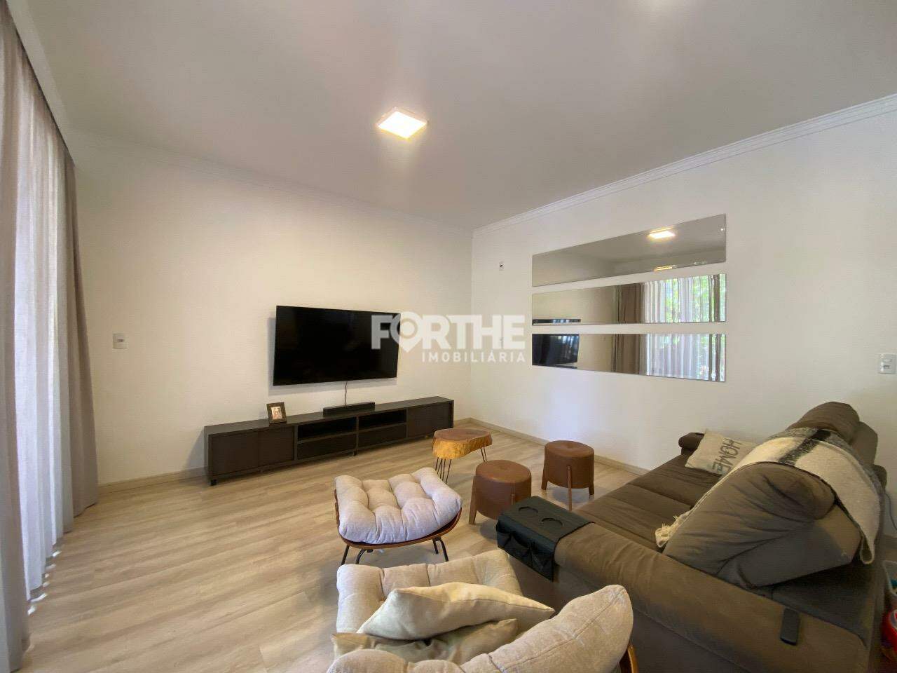 Sobrado à venda no Country: 