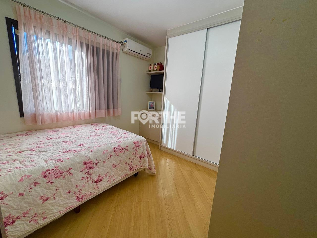 Casa à venda no Recanto Tropical: 