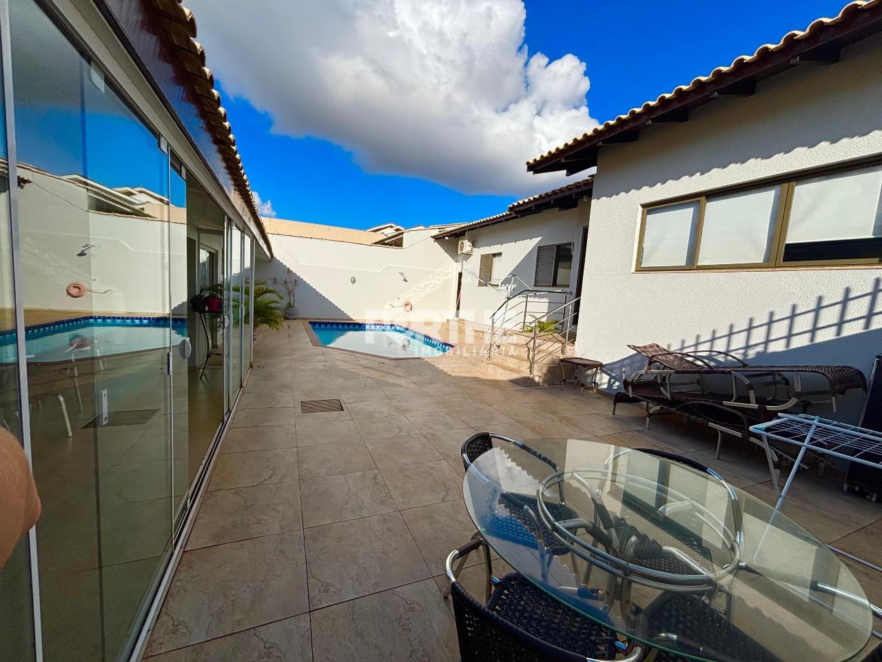 Casa à venda no Recanto Tropical: 