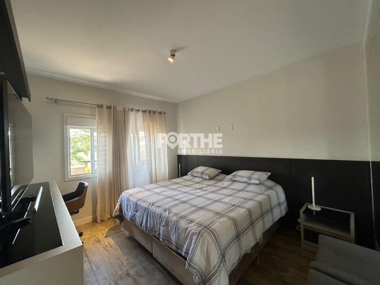 Sobrado em condomínio à venda no Country: